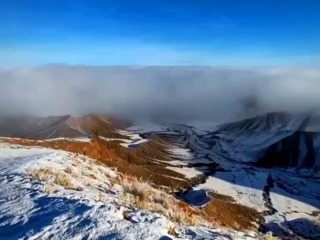 烏蘇市巴音溝景區(qū)，冬日云海，如夢似幻